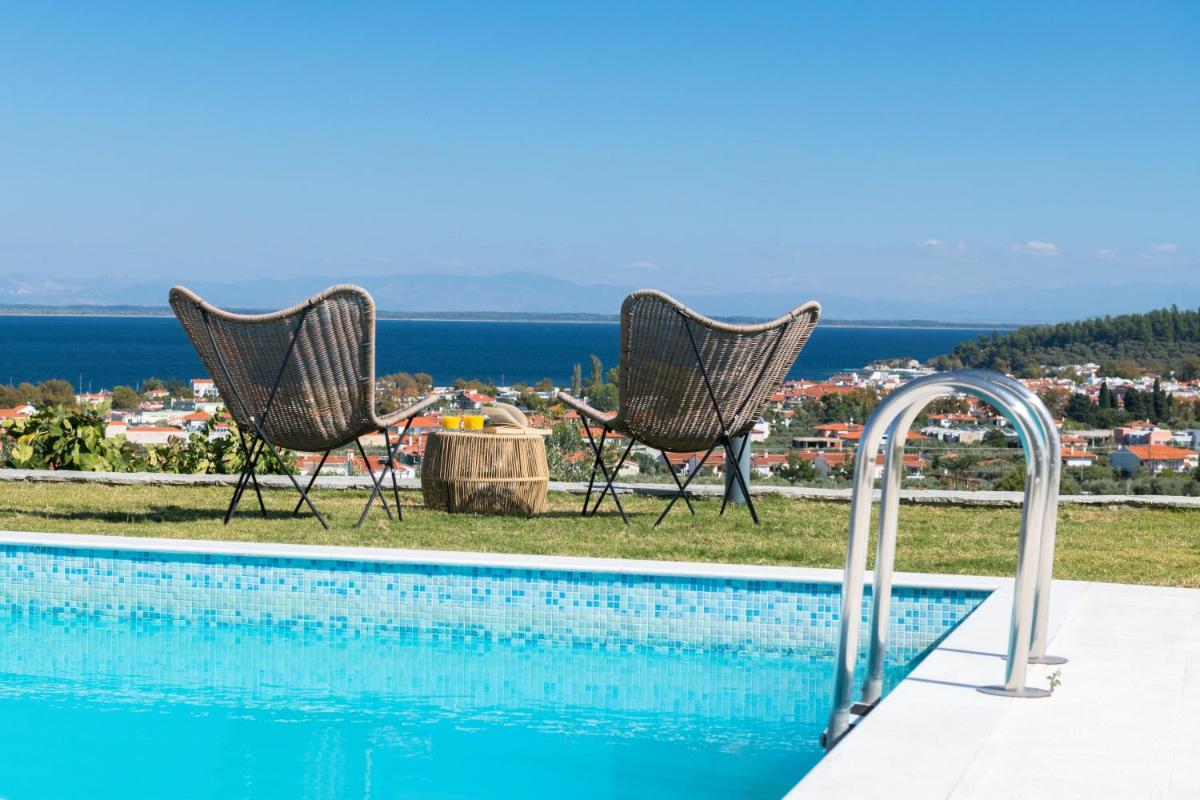 Hillside Villa - Thea - Housity