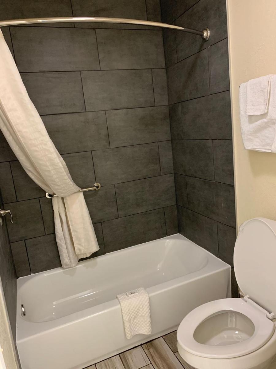 Green Garden Inn - Housity