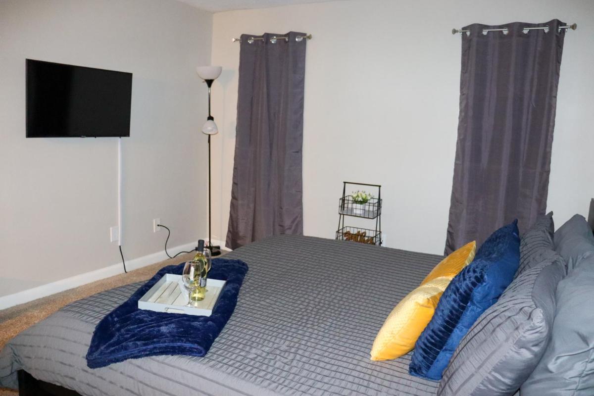 The Battery ATL - Luxury Vibes Suite - Entire Place - Housity
