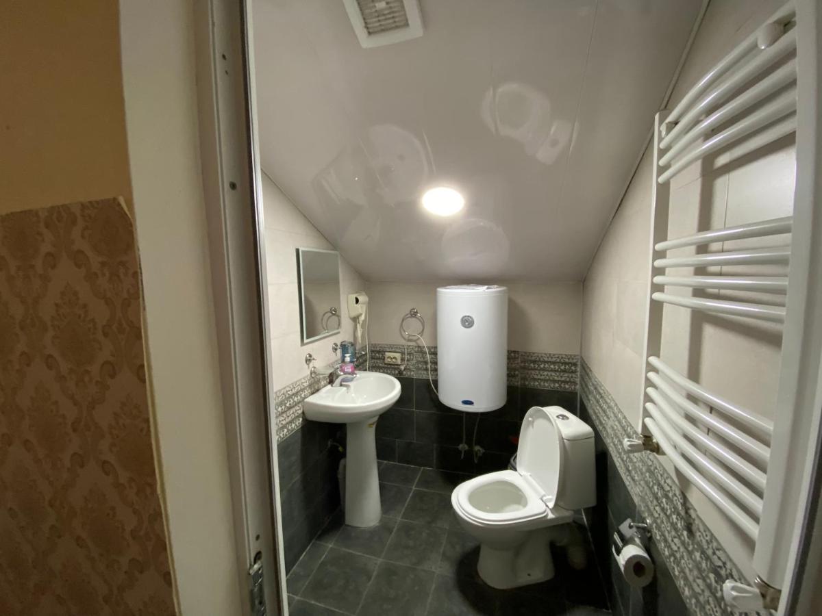 Manana Japaridze's Guesthouse - Housity
