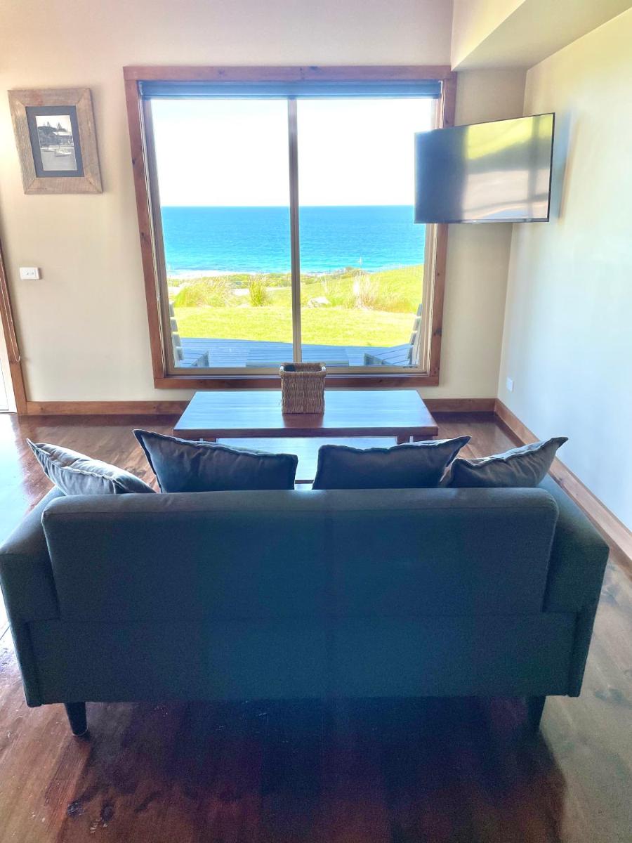 Castaways Apollo Bay - Housity