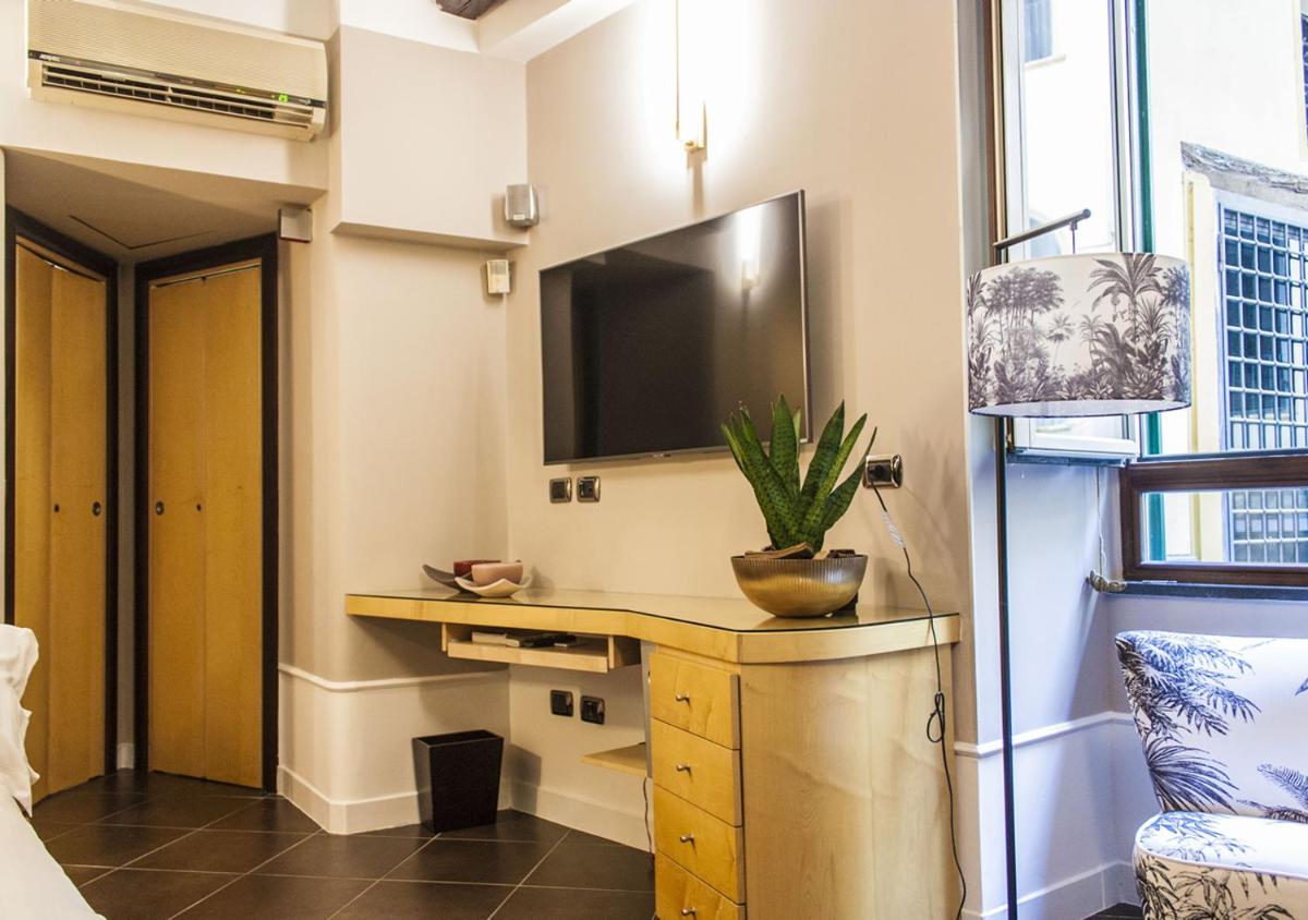 Relais Santa Chiara - Housity