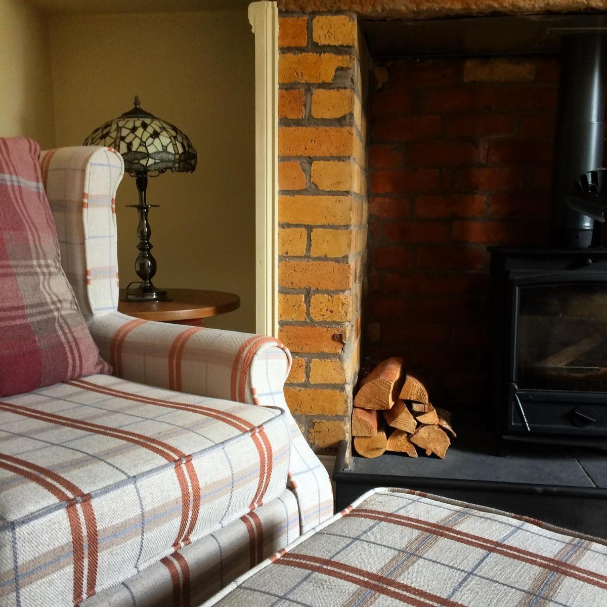 Birchwood Cottage - In the Heart of Wooler - Housity