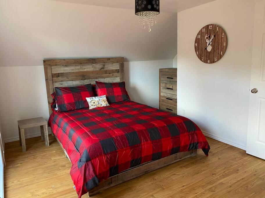 Le Road Shack-Mauricie-Motoneige- Chalets Galaxia - Housity