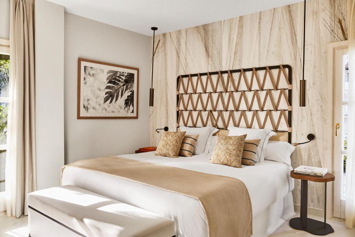 Cama o camas de una habitación en Puente Romano Marbella