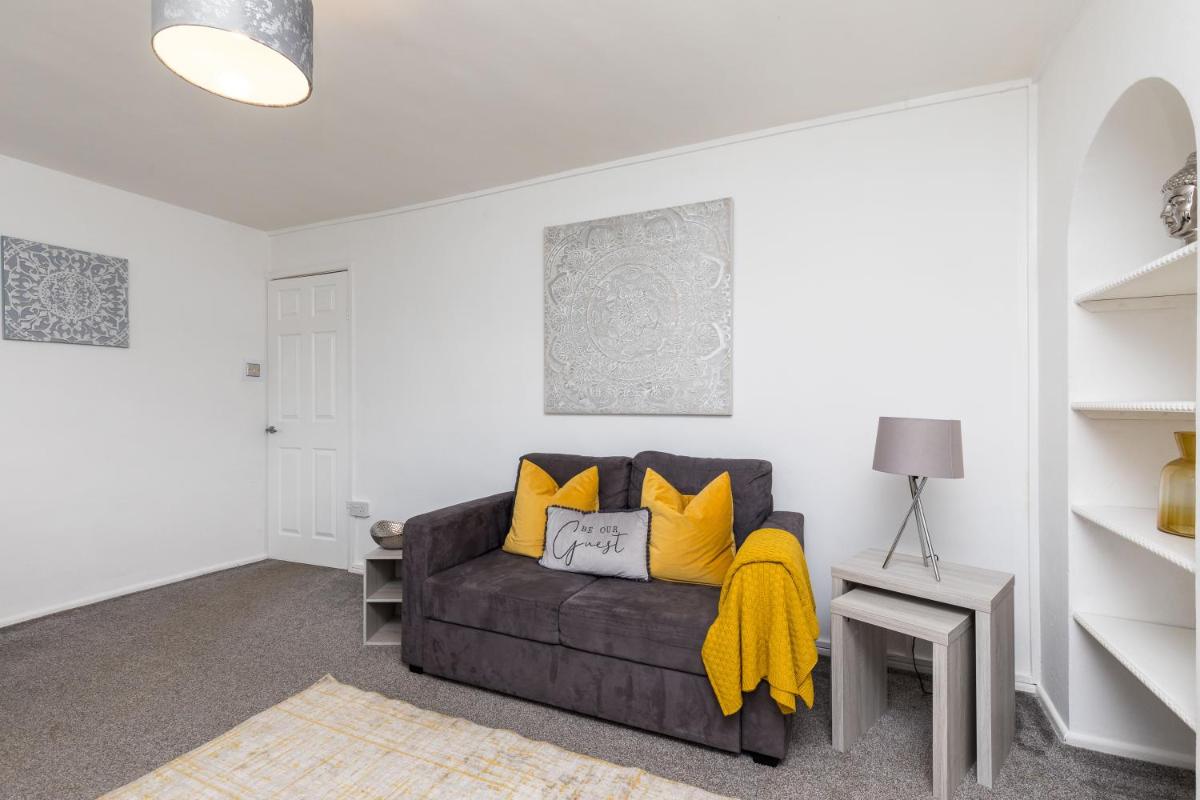 Lark Rise Apartment- 3BR - Housity