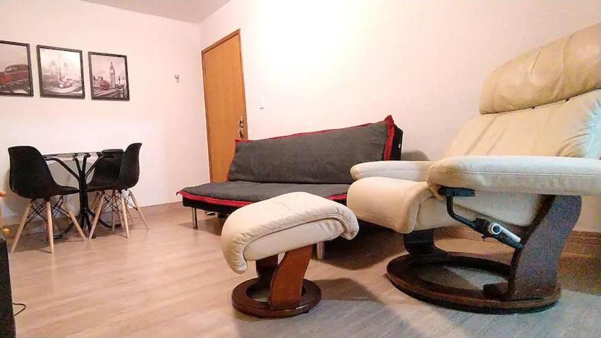 2 Quartos c/ Cozinha Completa Garagem Águas Claras - Housity