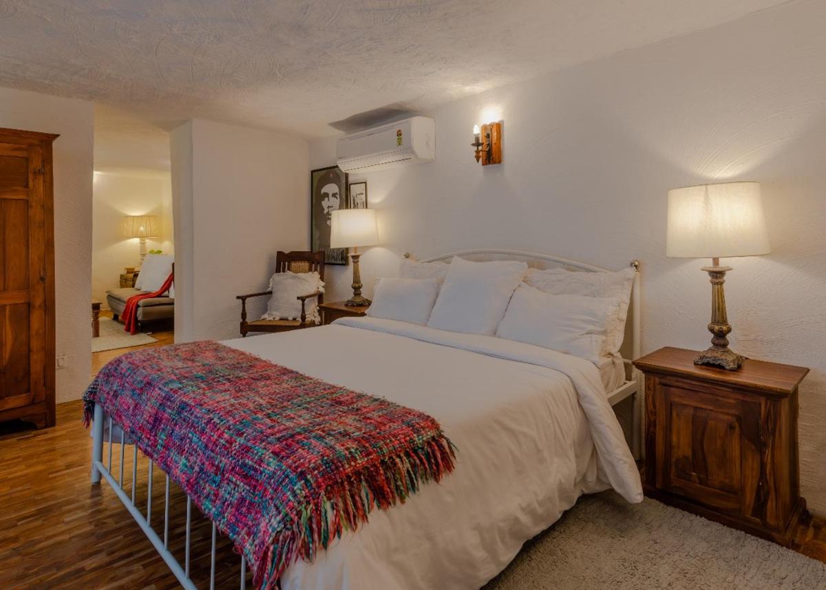 Sundays Forever - Hill Top Cottage - Housity