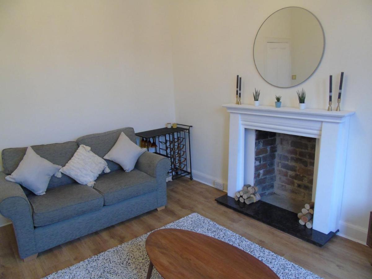 Snug - Tearlag Apartment - Housity