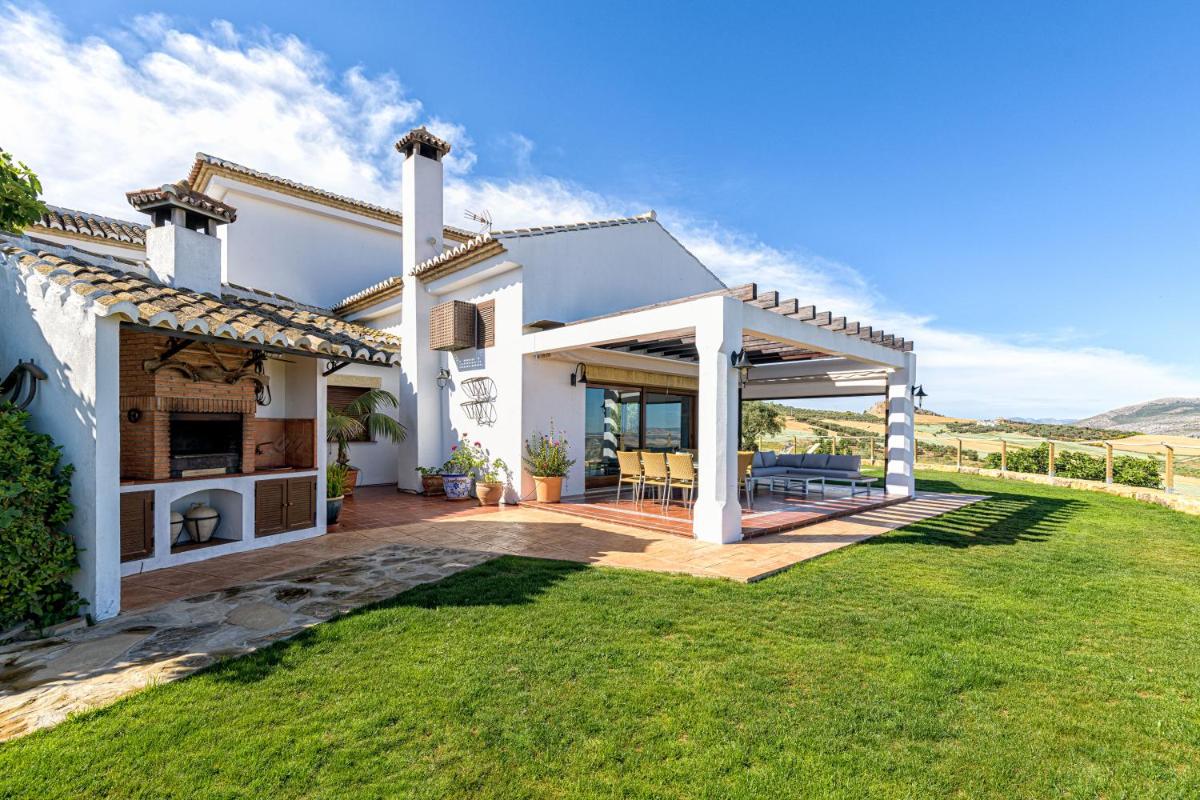 Villa Antequera - Housity