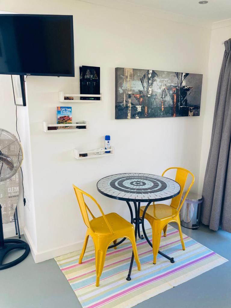 Suitetrails - Modern studio apartment