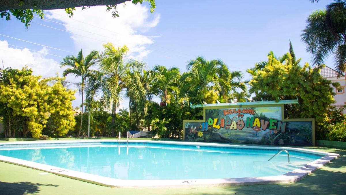 Holidays At Holiday Heaven - Housity