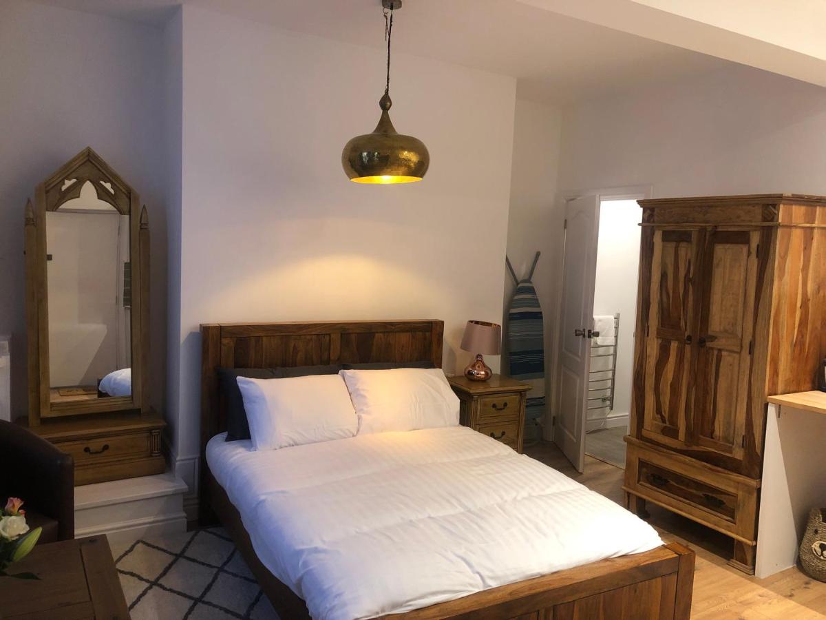 21 Frederick Street Apartment - Housity