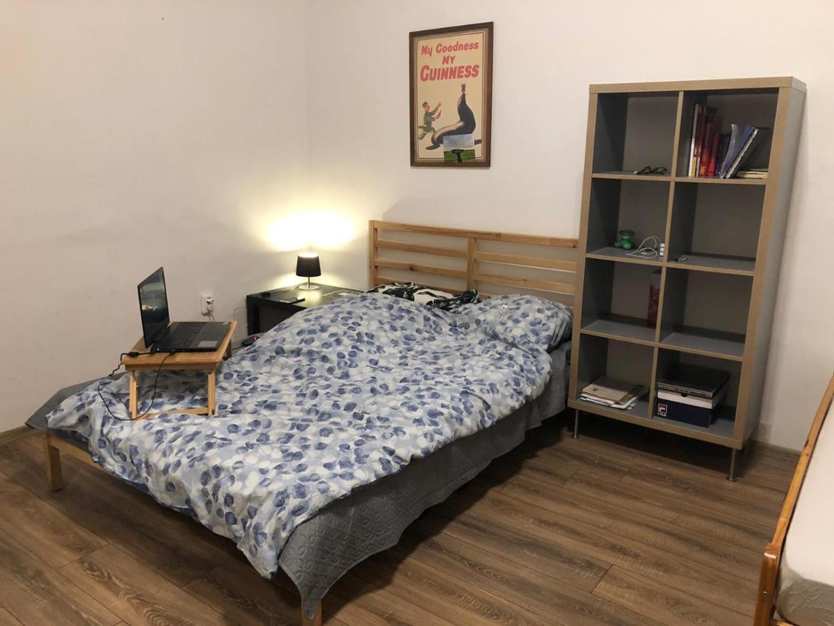 Spacious private room - Housity
