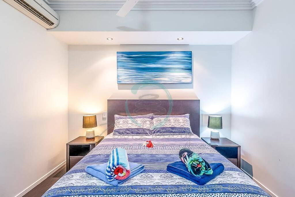 ZEN ESPLANADE 2-BR Executive Styled Family Retreat - Housity