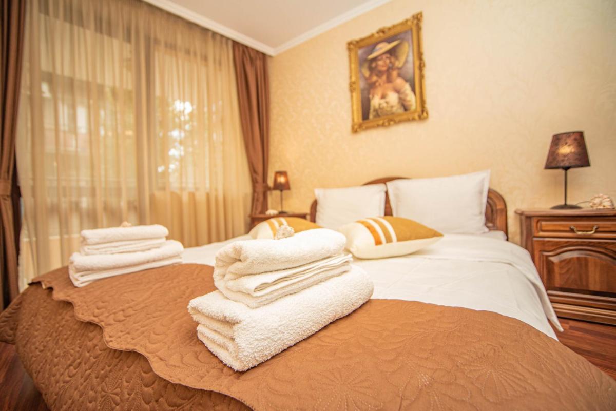 Suitetrails - Vazov Residence , one bedroom top centre apartment