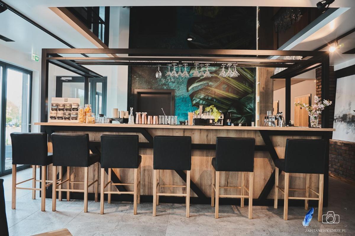 Ilkus Hotel & Restaurant - Housity
