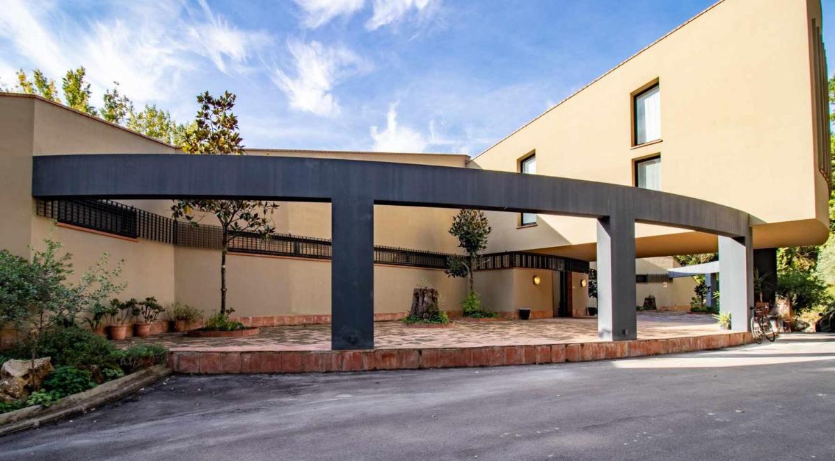 CAN GUIXERA Casa rural en el Pla de lEstany - Housity