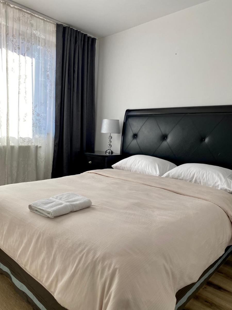 Laura Apartament - Housity