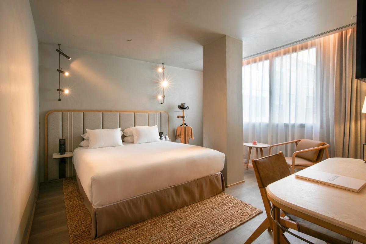 Only YOU Hotel Málaga - Housity