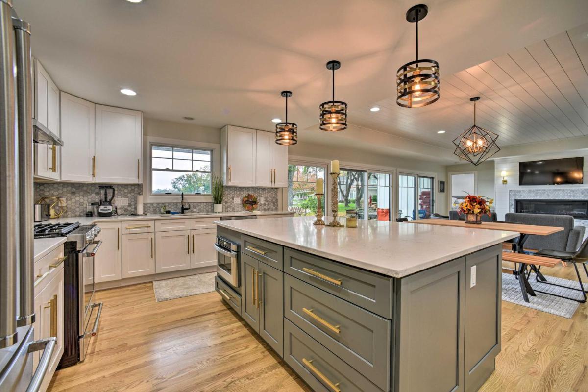 Fenton Home with Patio and All Sports Lake Access - Housity