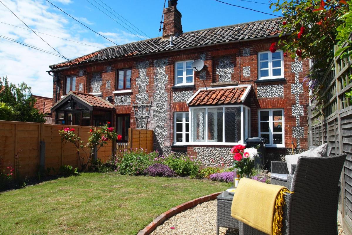North Norfolk Coastal Cottage for 2 - Housity