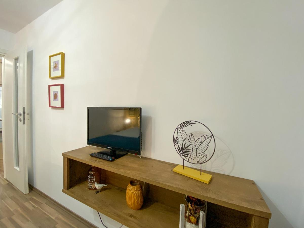 Autumn Bliss Apartment - Housity