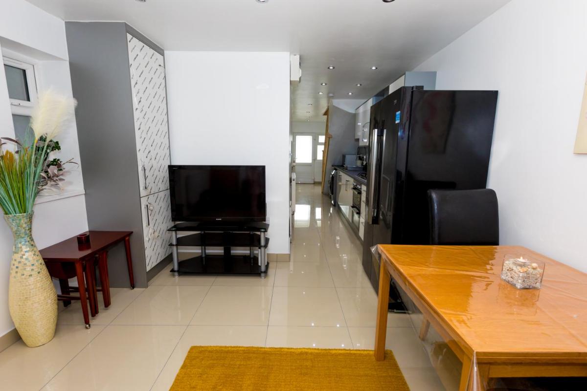 Comfortable stay in Shirley, Solihull - Room 3 - Housity