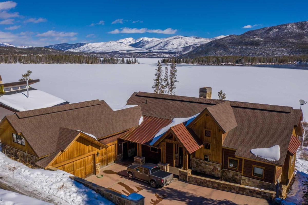 Shadow Mountain Villa - Housity