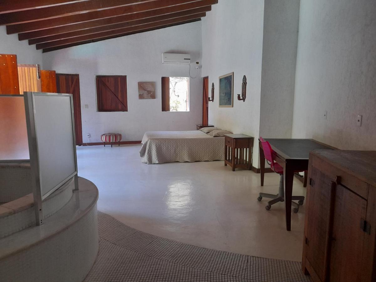 Casa 6 quartos com piscina, sauna, churrasqueira aos pés do Cristo Redentor em plena zona sul do Rio - Housity