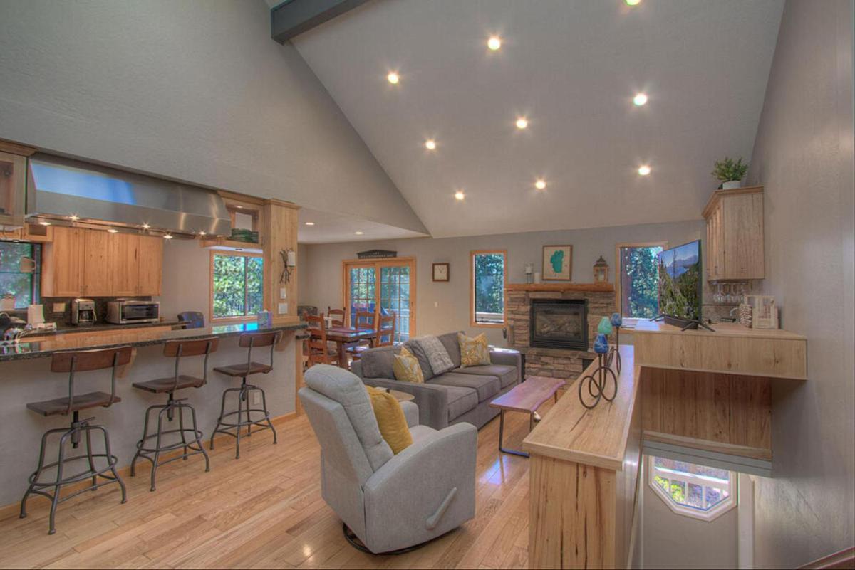 Gale Force Wind by Lake Tahoe Accommodations - Housity