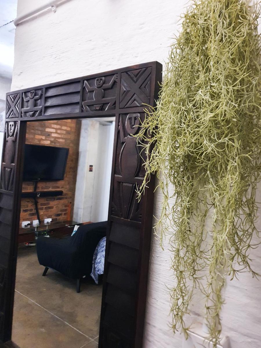 Craftsmen's ship Maboneng, Apartment - Hizvo