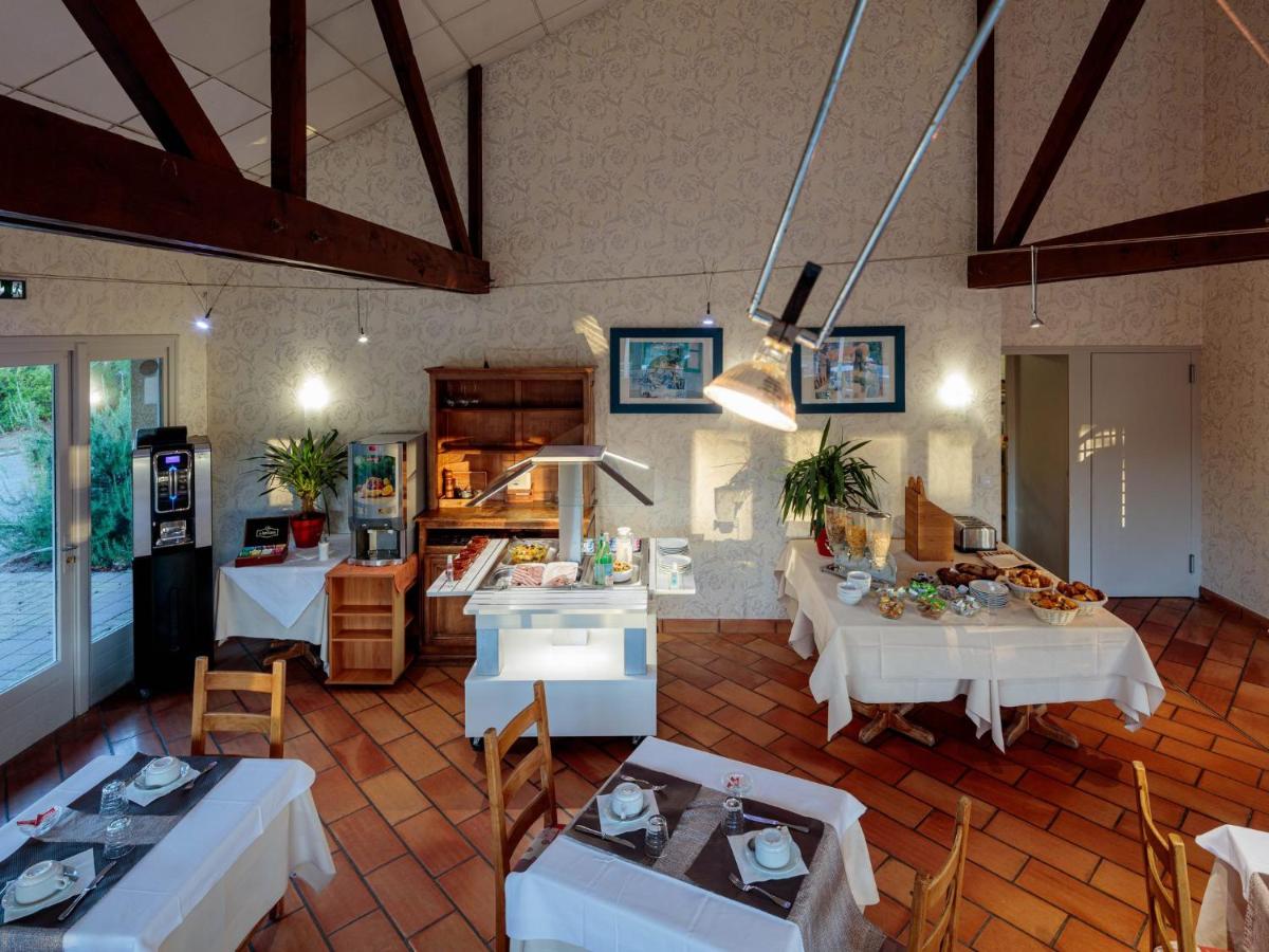 Logis Hotel Noemys Morgon - Housity