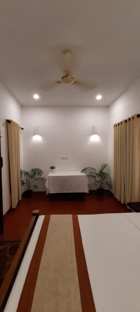 Marari Umapathi Beach Villa - Housity
