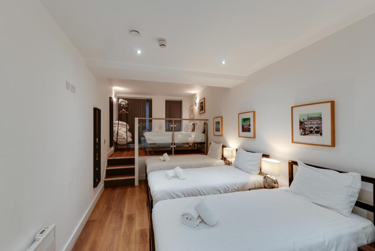 Lord Street Apartments By Happy Days - Housity