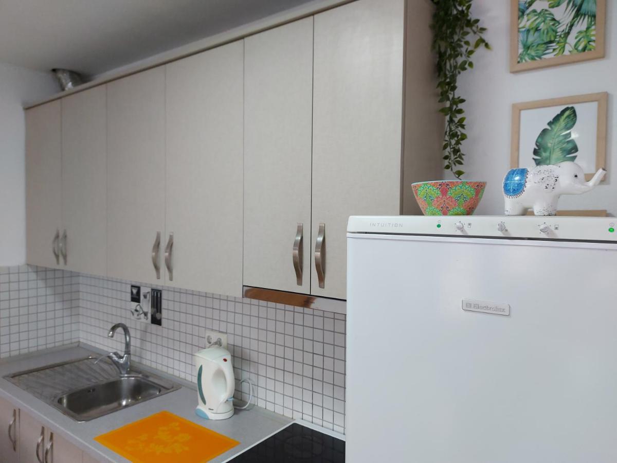 City View - Downtown Apartment in Prishtina - Hizvo