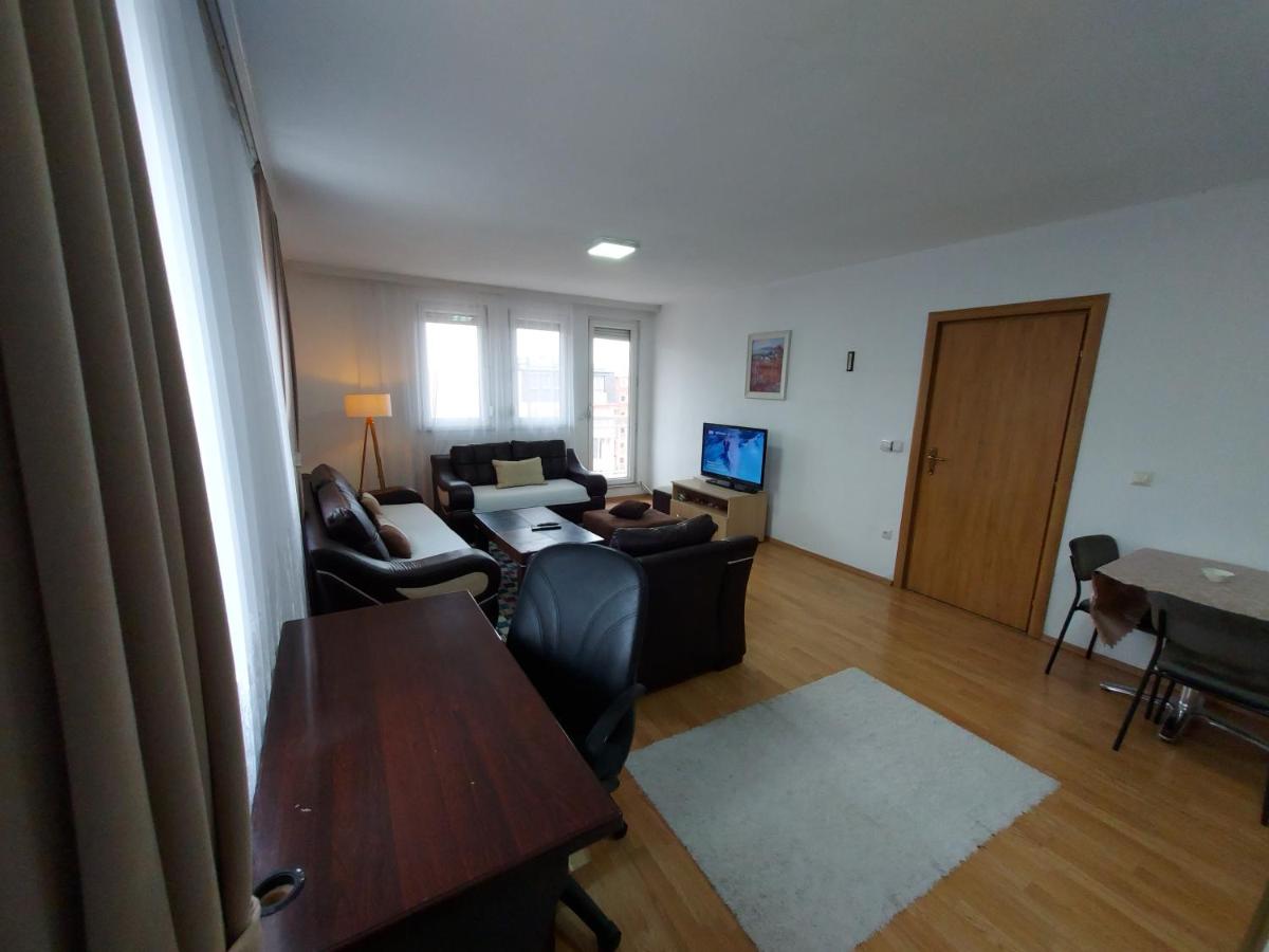 City View - Downtown Apartment in Prishtina - Hizvo