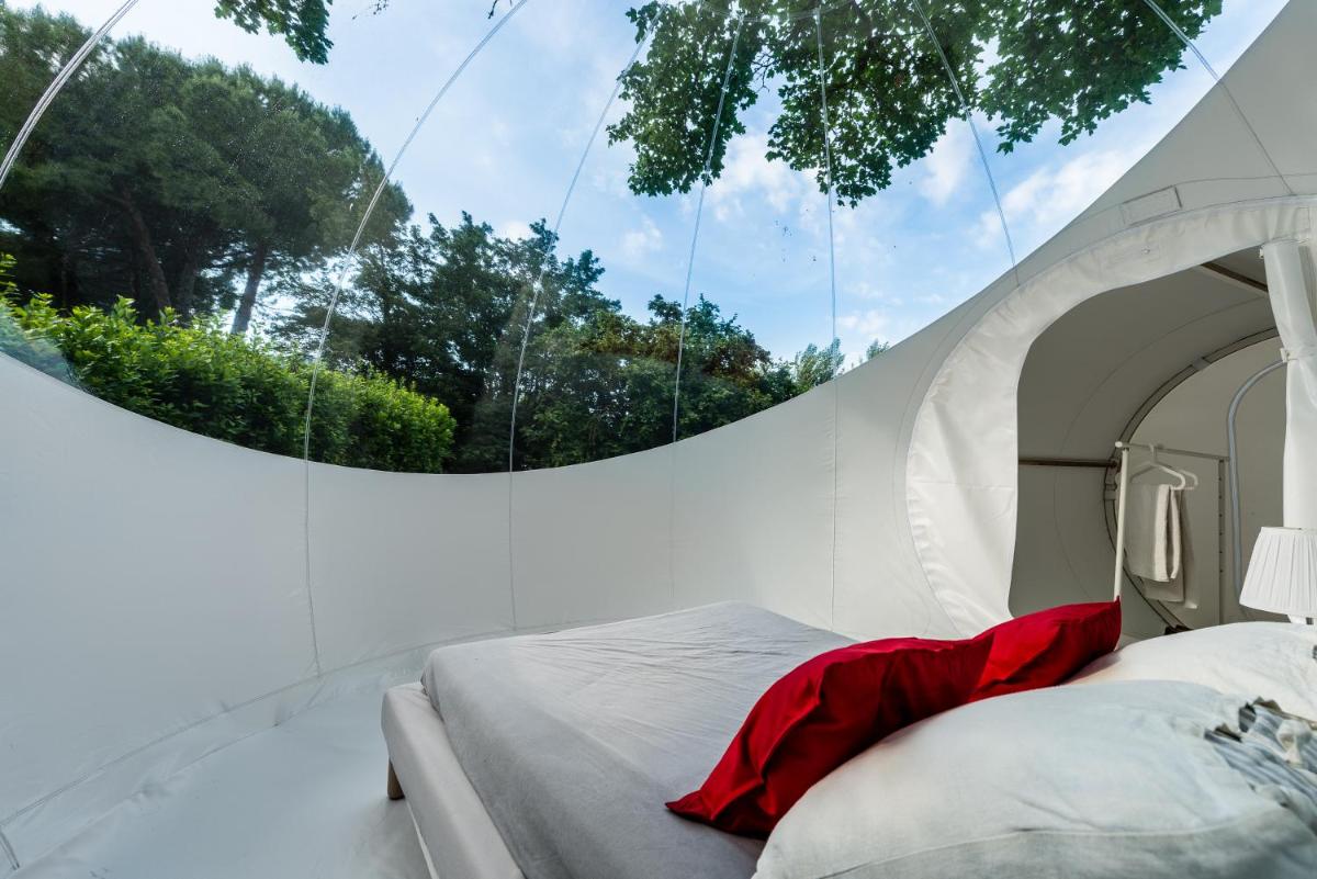 Bubble Room Under The Tuscan Stars Bubble - Housity