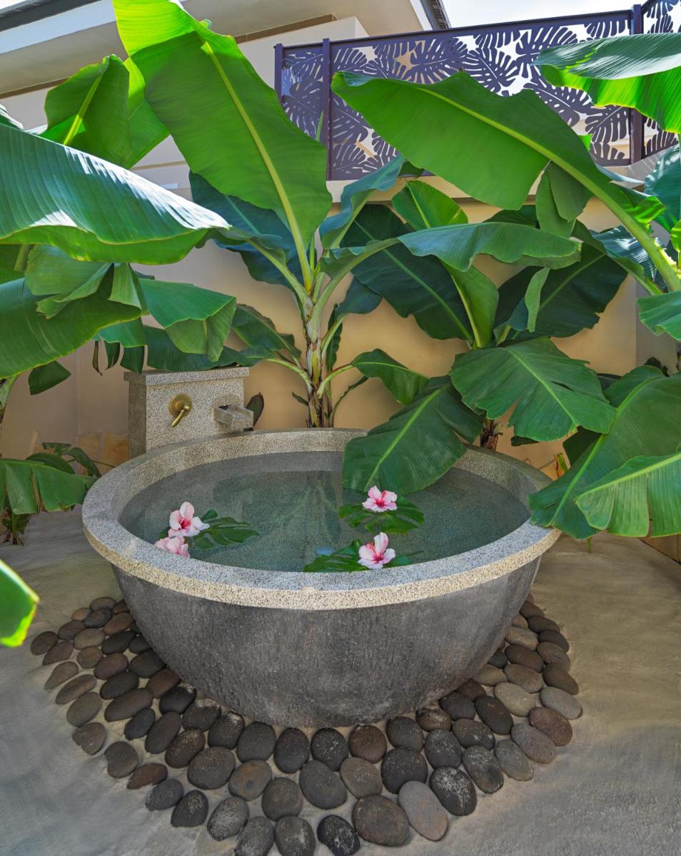 Jardín al aire libre en Royal River, Luxury Hotel - Adults Only
