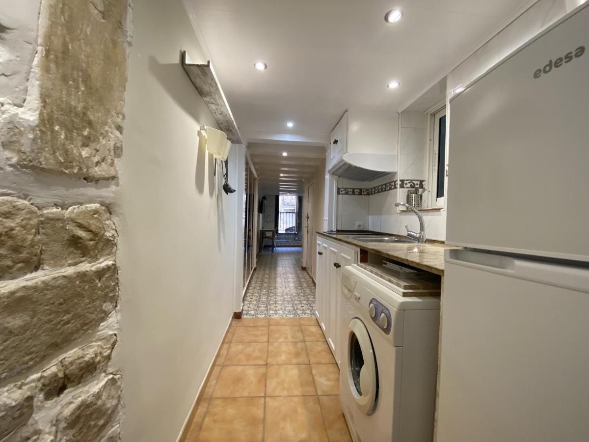 TarracoHomes, TH143 Studio Old Town - Housity