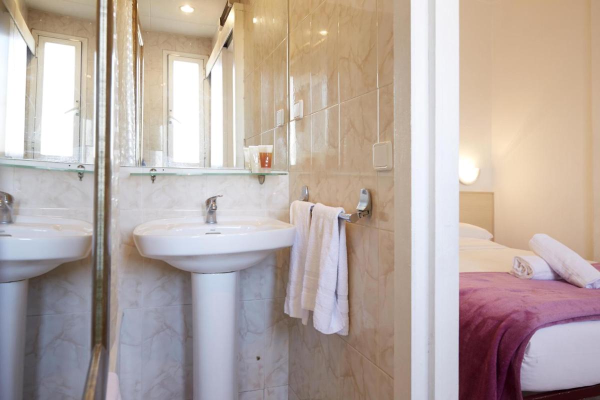 Apartamentos Calvet - Housity