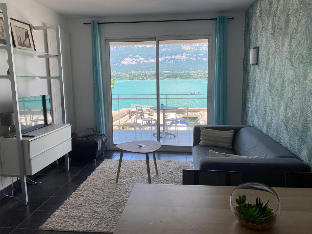 ECHAPPEE BELLE AU BORD DU LAC - Housity