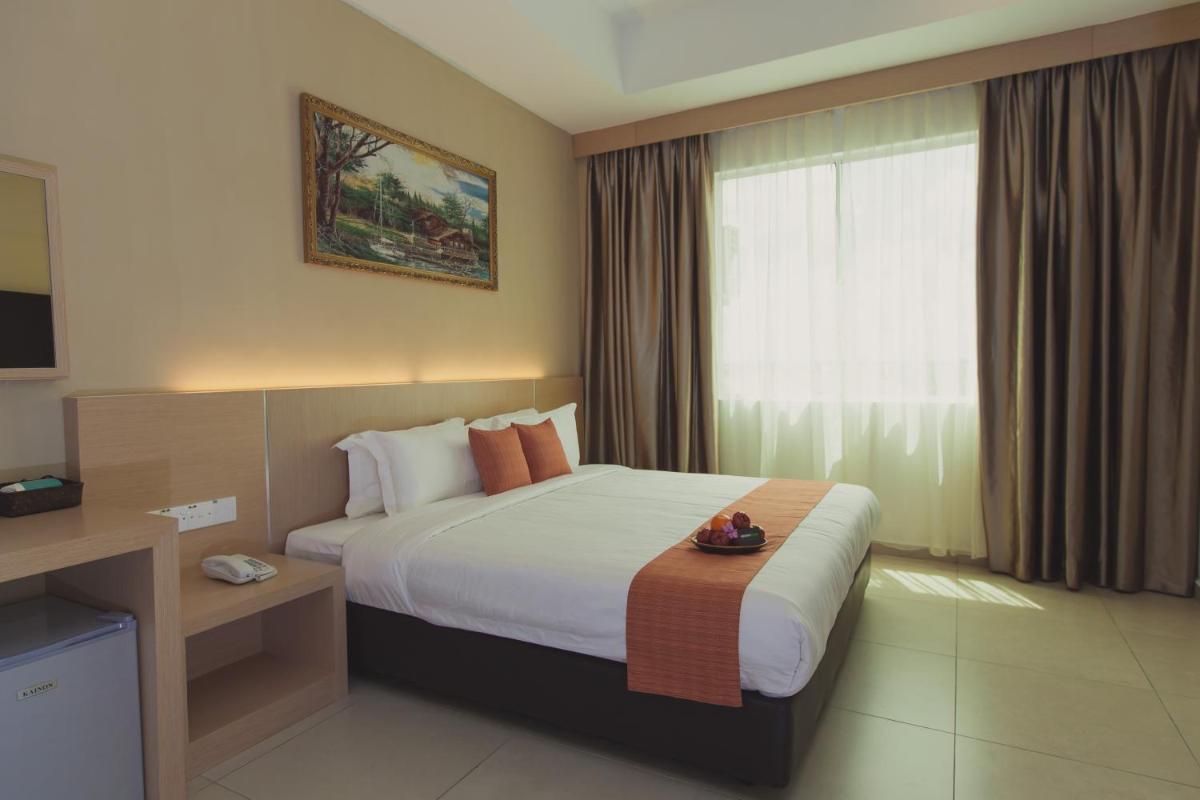 Paragon Lutong Hotel - Housity