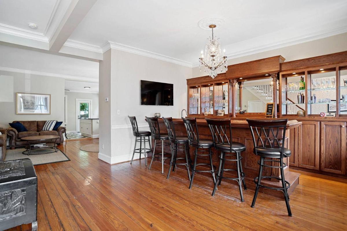 The Randall House - Housity