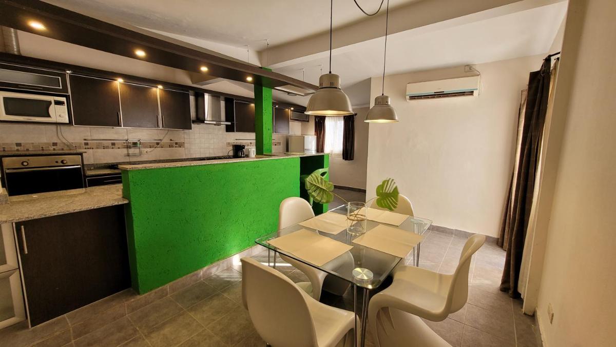 Victorino House en el Cerro de las Rosas con cochera - Housity