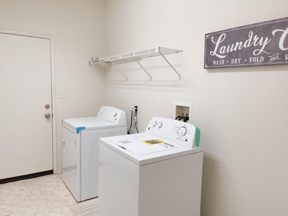 Homeinn - Luxe Residence in Prime Location of Fontana - Housity