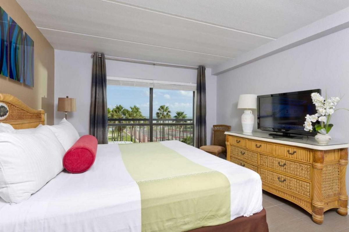Saida III 407 by Padre Island Rentals - Housity