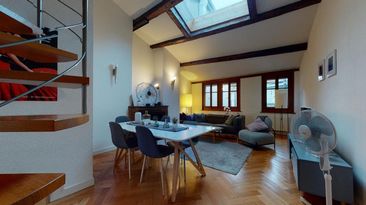 Modern apartment with a view of the Jet d'Eau - Housity