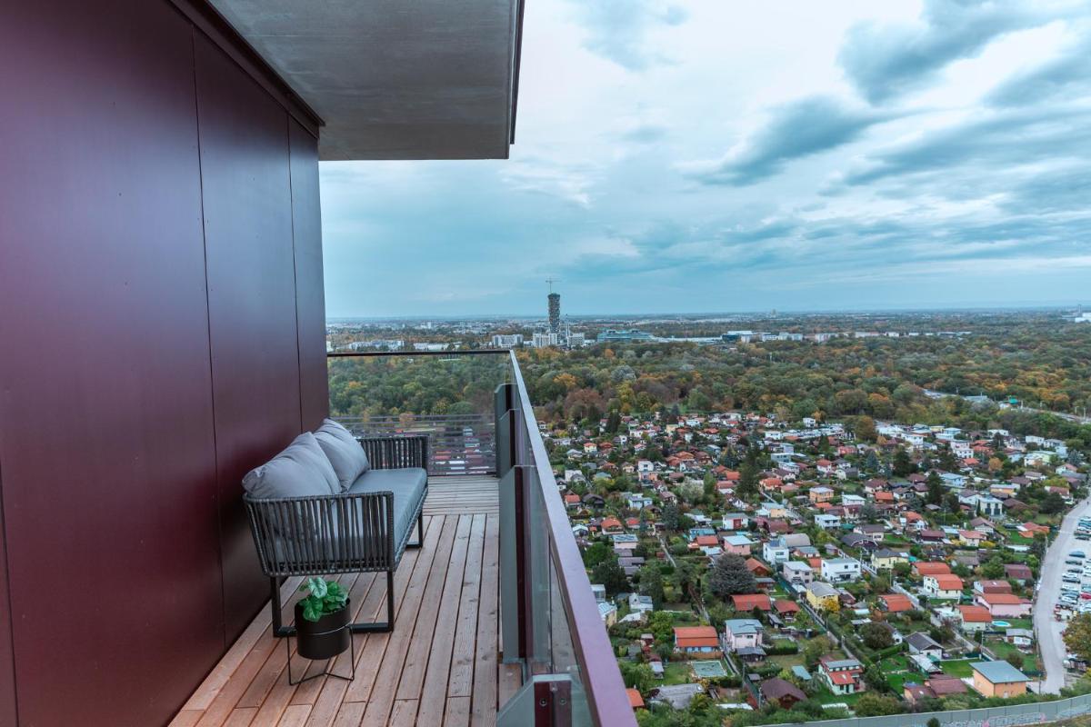 Amazing view over Vienna and infinity pool - Housity