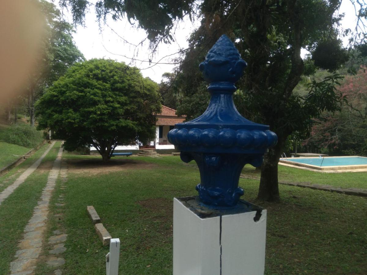 Charmosa casa campestre em Vassouras - Hizvo